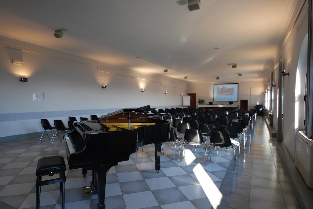 Villa Santa Maria Dell'Arco - Centro Oreb Cazzago San Martino Екстериор снимка
