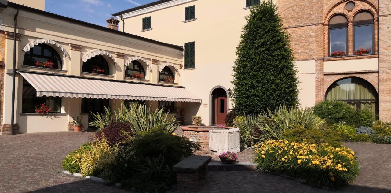 Villa Santa Maria Dell'Arco - Centro Oreb Cazzago San Martino Екстериор снимка