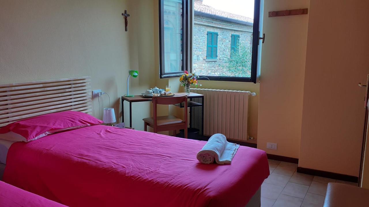 Villa Santa Maria Dell'Arco - Centro Oreb Cazzago San Martino Екстериор снимка